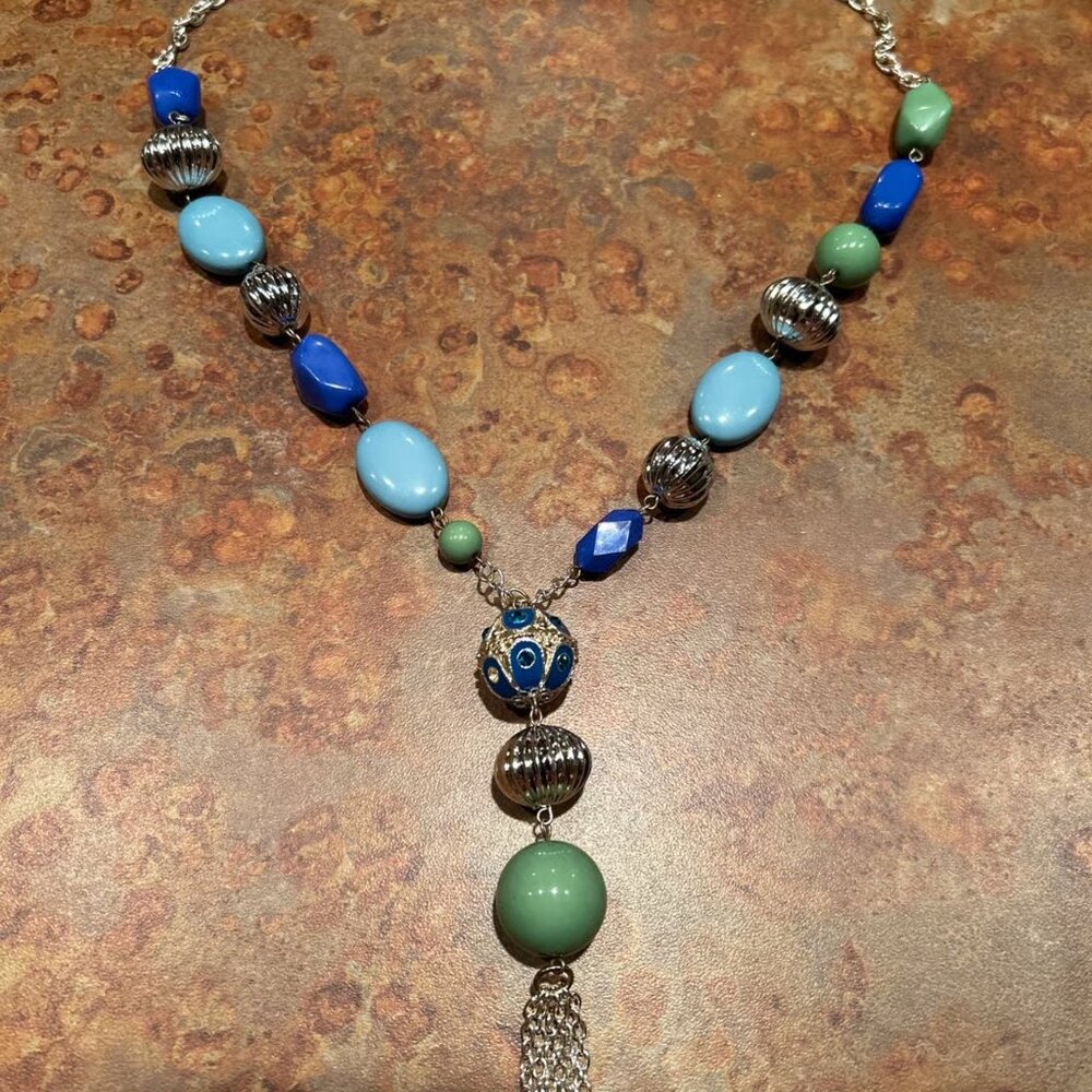 Green & blue beaded necklace - Picture 3 of 3